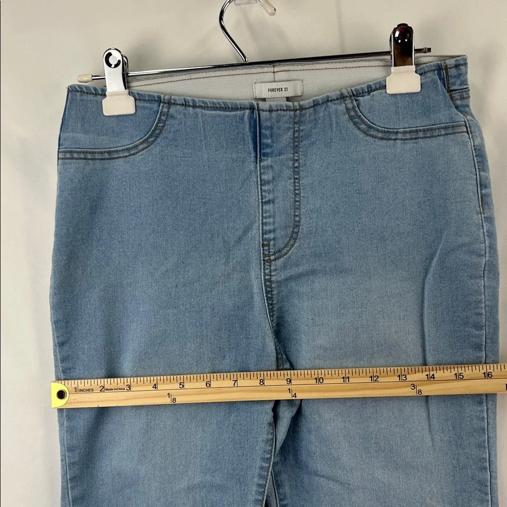 Forever 21 - Women’s Stretch Jeans (Jeggings) - Size Medium